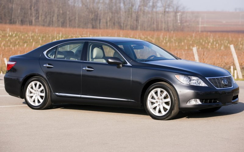 Lexus лс 460