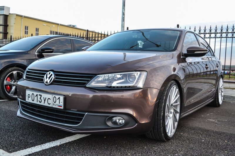 VW Jetta 6 White Tuning