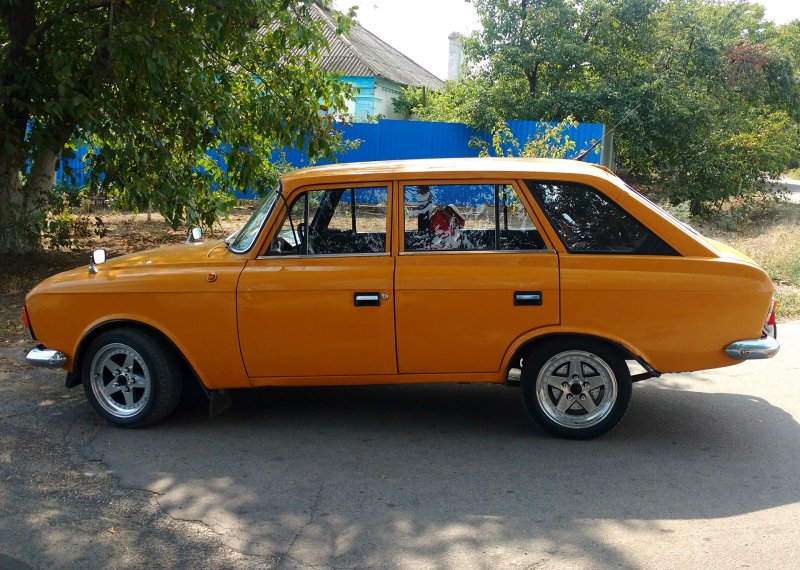 ИЖ Комби 21251 "апельсин"