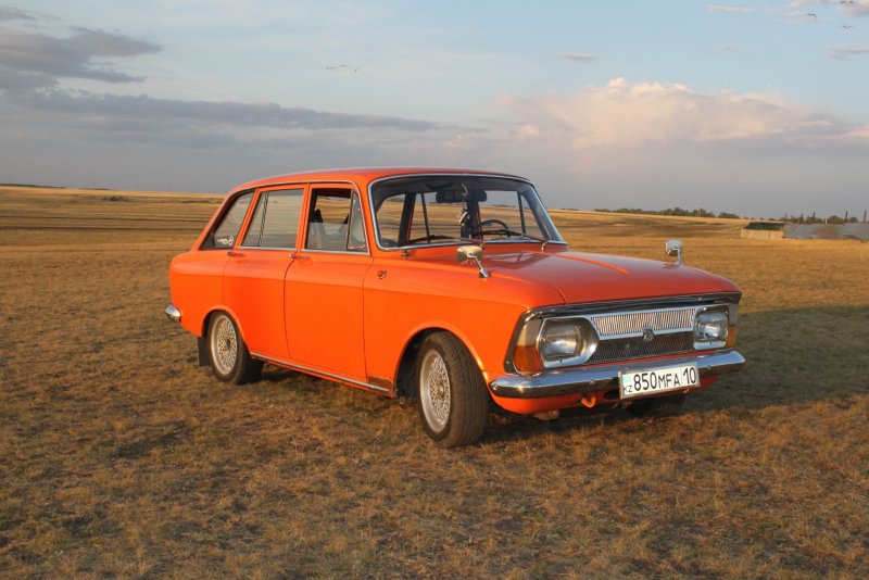 ИЖ-2125 компакт-кар