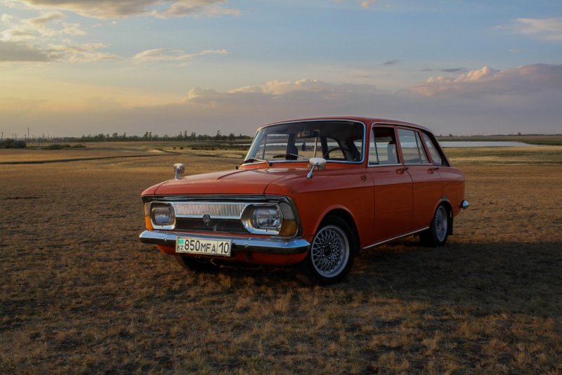 ИЖ 2125 Комби цвет охра