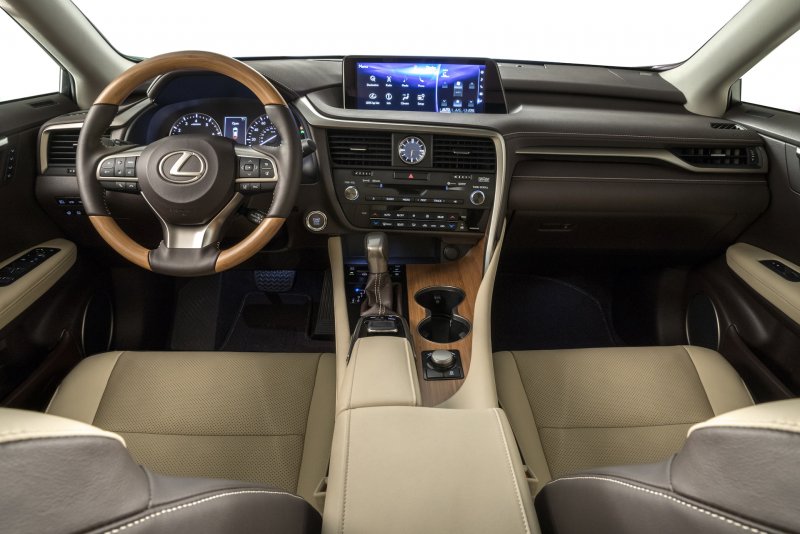Lexus RX 350l салон