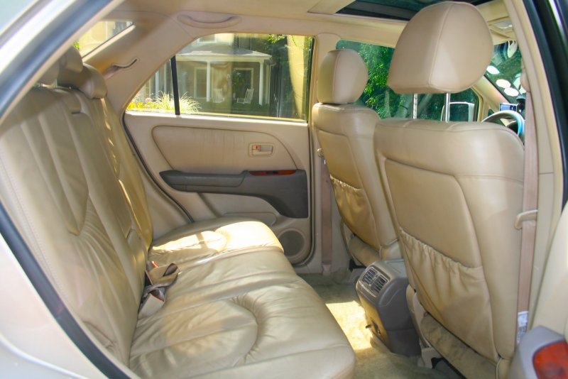 Lexus rx300 Interior