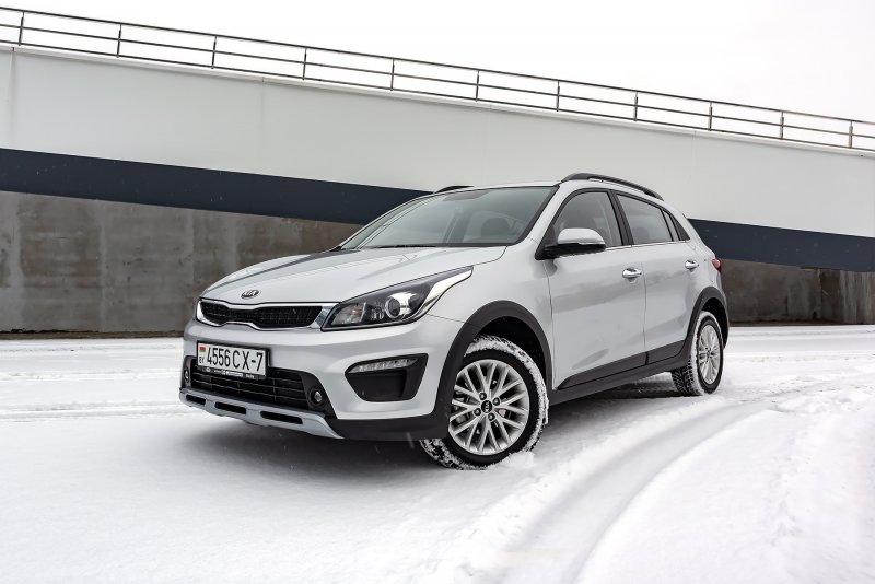 Kia Rio x-line 2020 белая