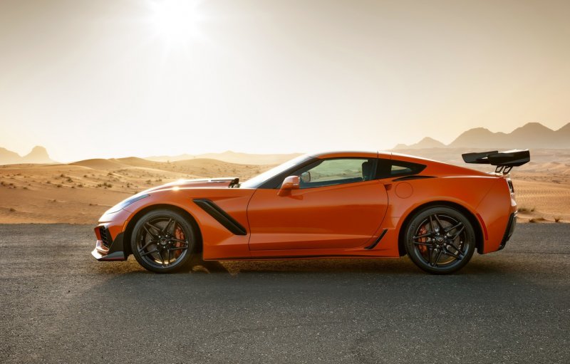 Шевроле Corvette zr1