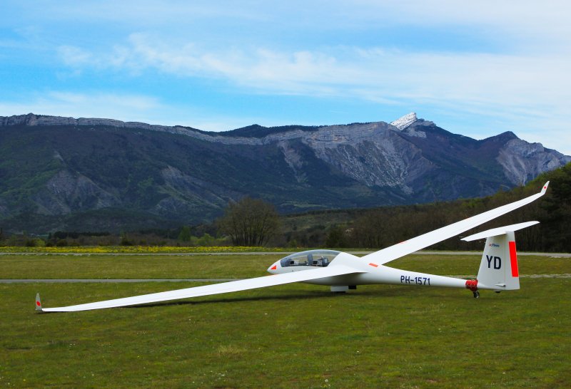 AC-4−115 Jet