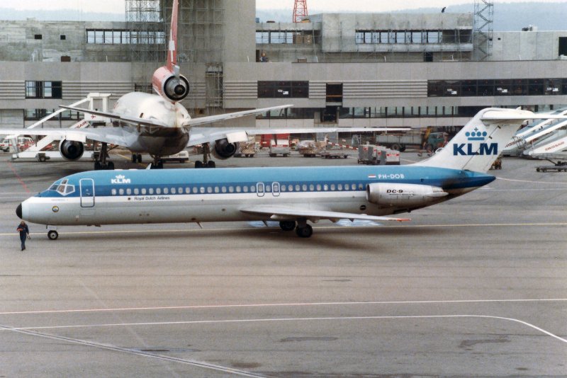 5.MCDONNELL-Douglas DC-9