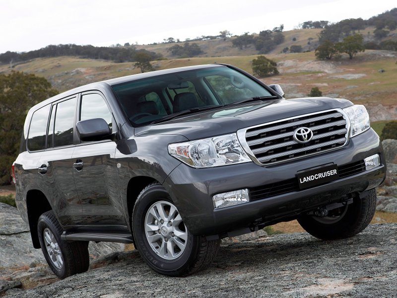 Toyota Land Cruiser 200 и 200