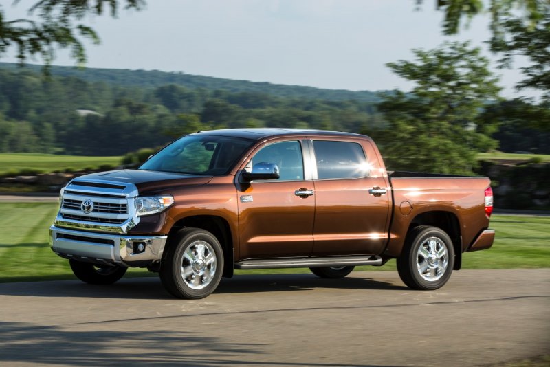 Toyota Tundra 2015