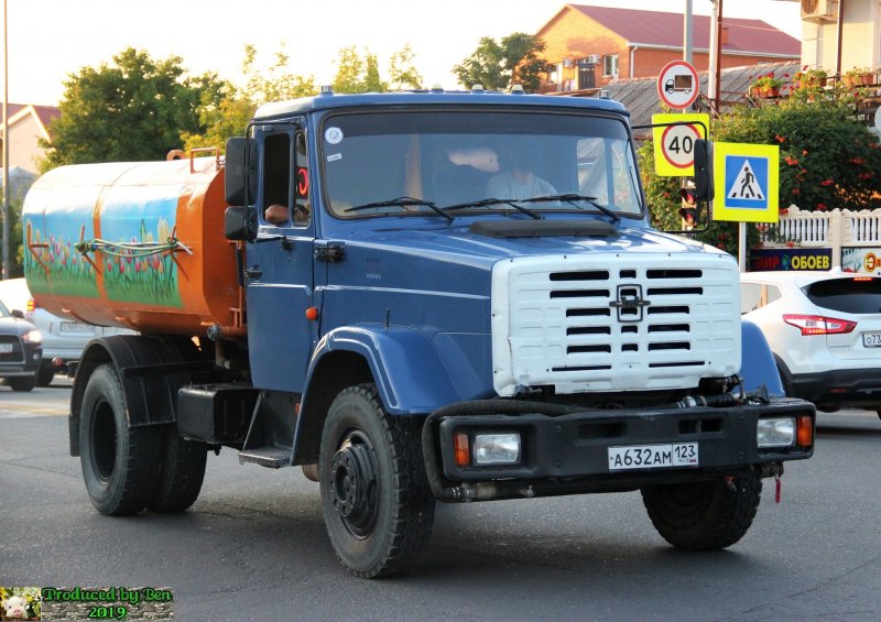 ЗИЛ 4333 поливалка