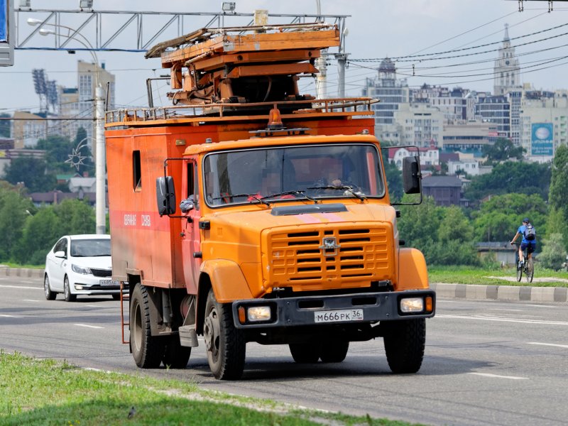 ЗИЛ 4333 КДМ