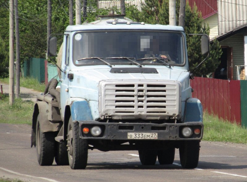 ЗИЛ 4333 красный