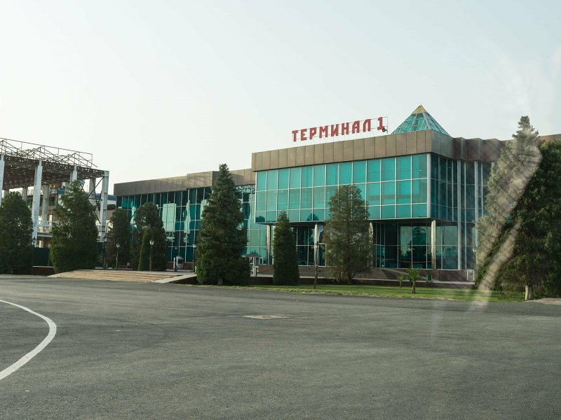 Самолет сомон Эйр