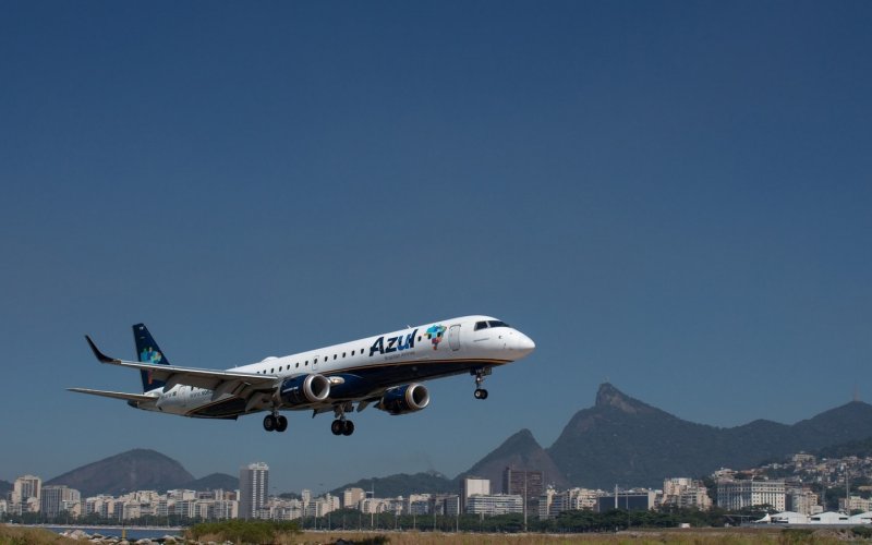 CRJ 200 В России