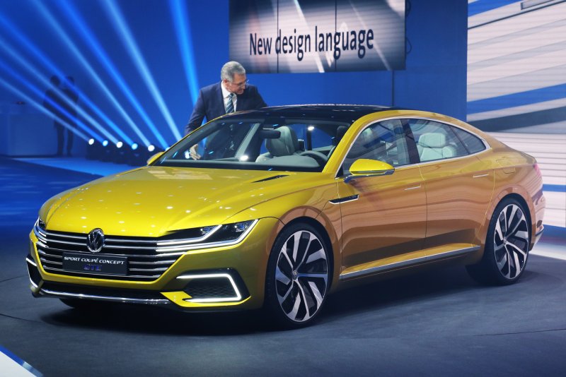 Volkswagen Sport Coupe GTE 2015