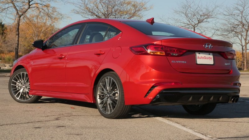 Hyundai Elantra vi