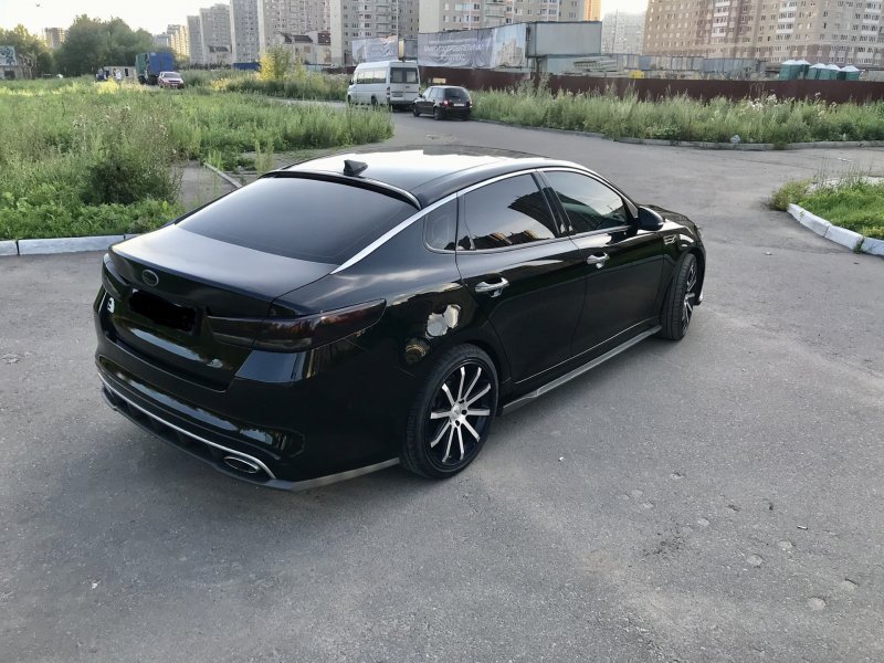 Kia Optima Black Tuning