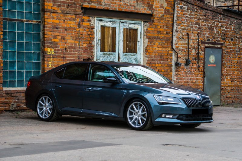Skoda Superb III