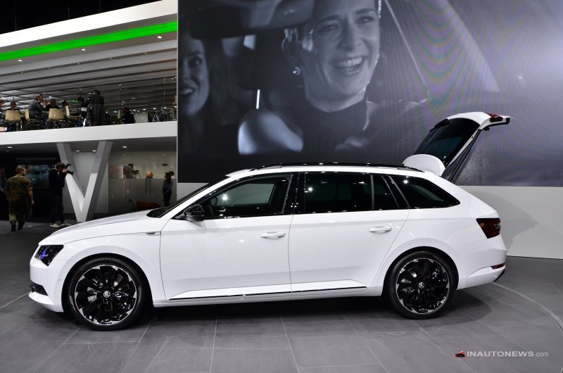 Škoda Superb Combi Sportline