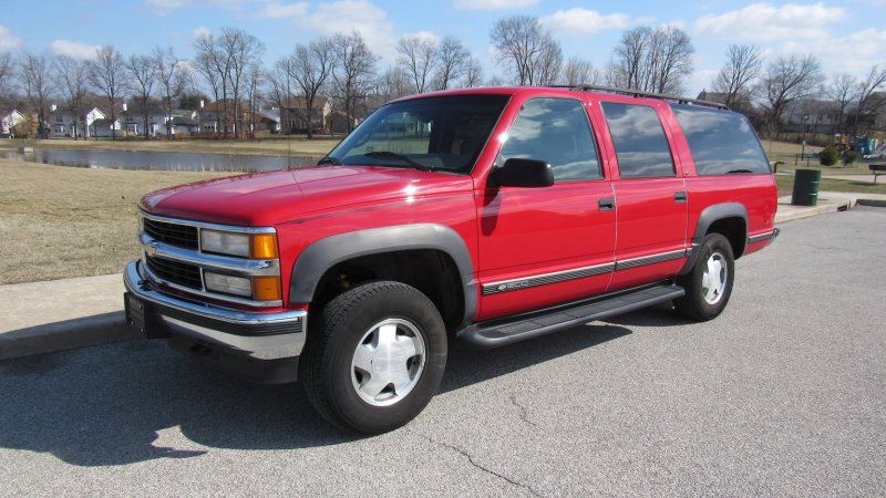 Chevrolet Suburban 1999