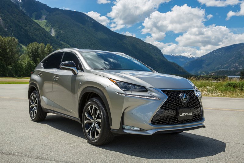 Белый Лексус NX 350