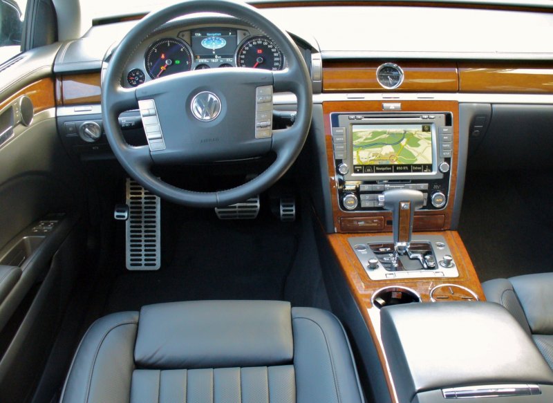 Volkswagen Phaeton Interior