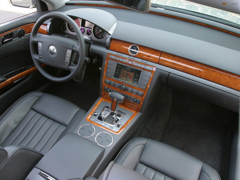 Volkswagen Phaeton 2003 салон