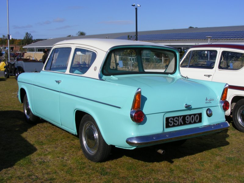 Форд 105е