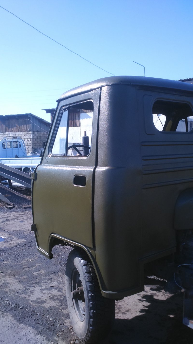 УАЗ бортовой 3303 кабина