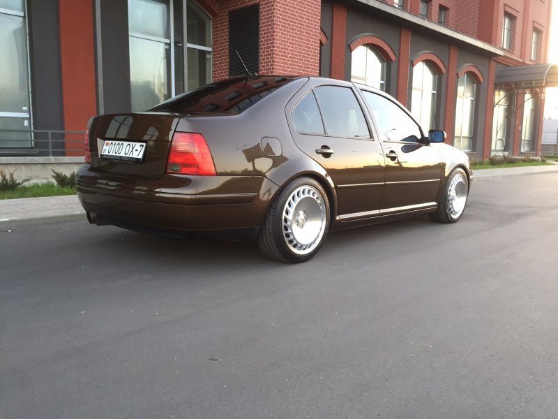 VW Golf Messer