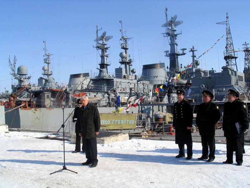 Корабль Зеленодольск в Кронштадте