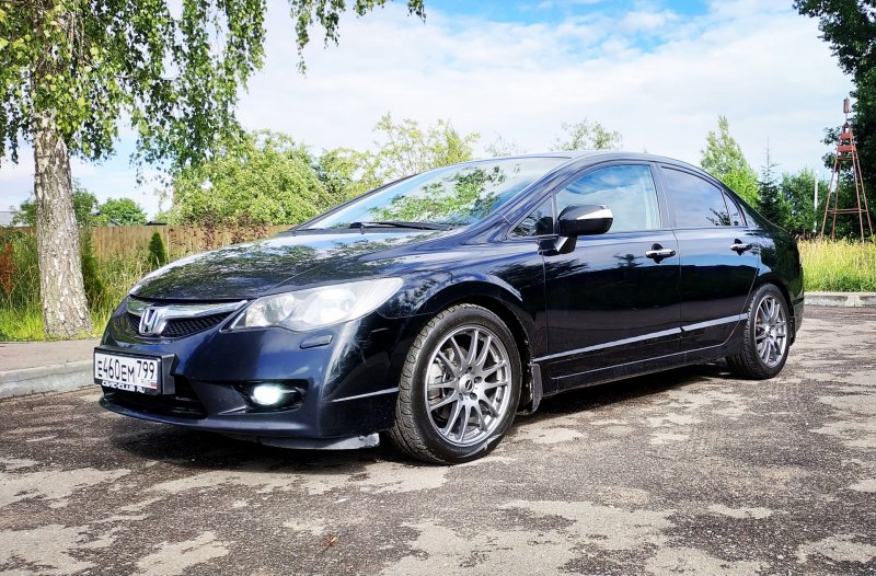 Honda Civic 8 4d