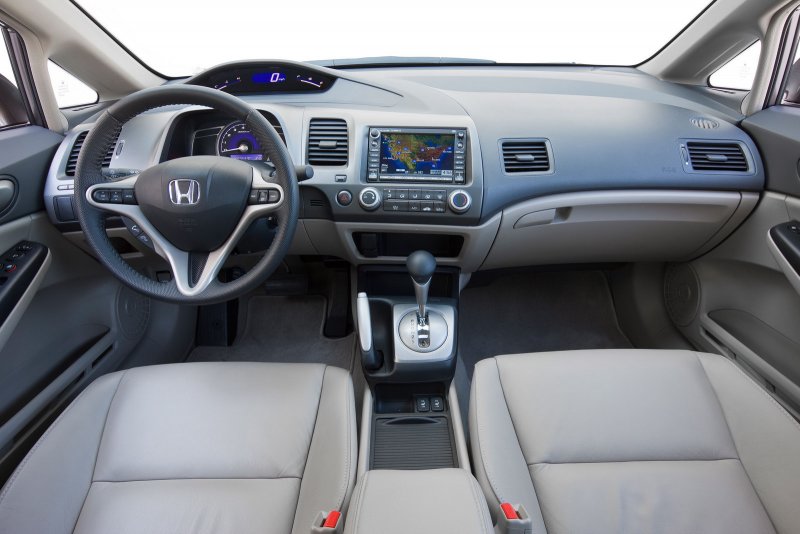 Honda Civic 2008 седан салон