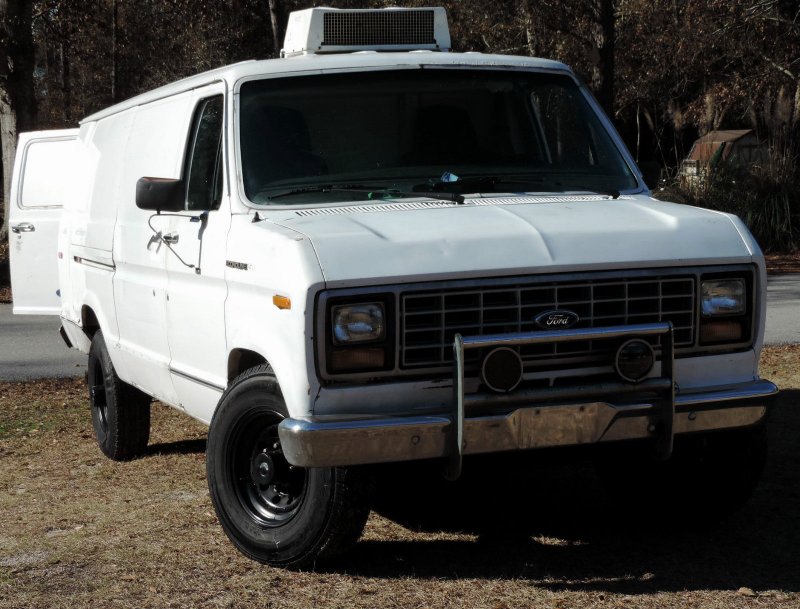 Фургон Ford Econoline 1976