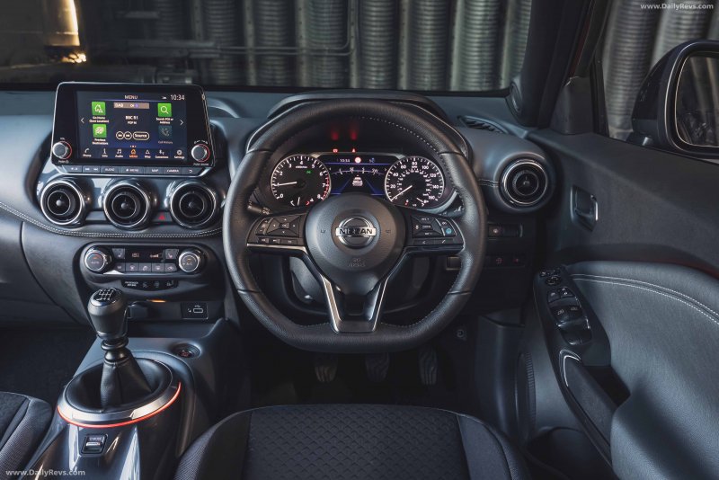 Nissan Juke 2012 салон
