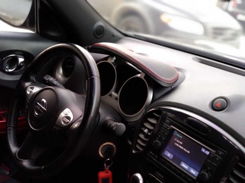 Nissan Juke торпеда 2011