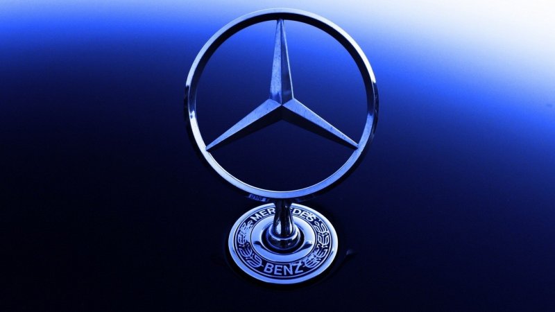 Логотип Mercedes-Benz