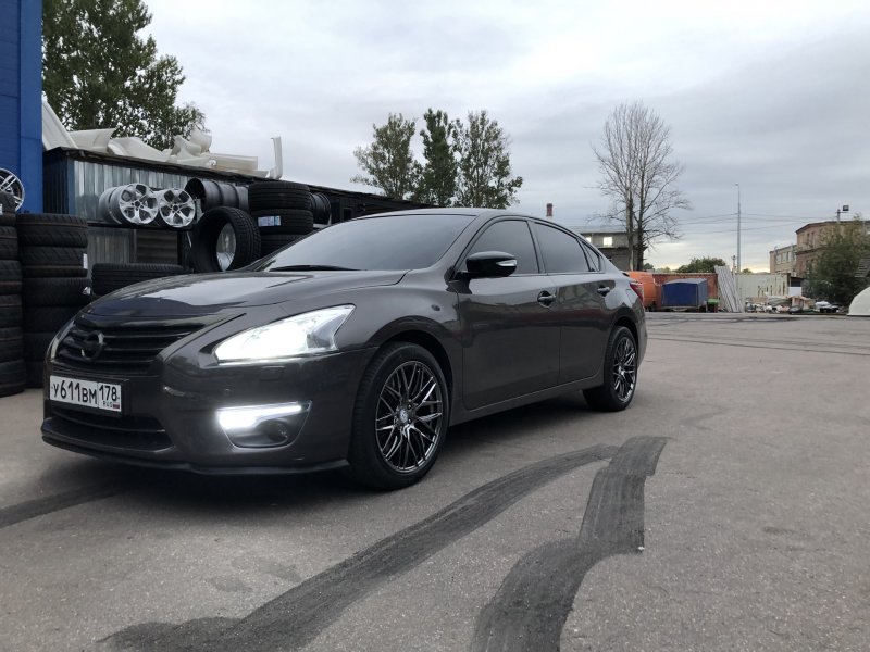 Nissan Teana 33
