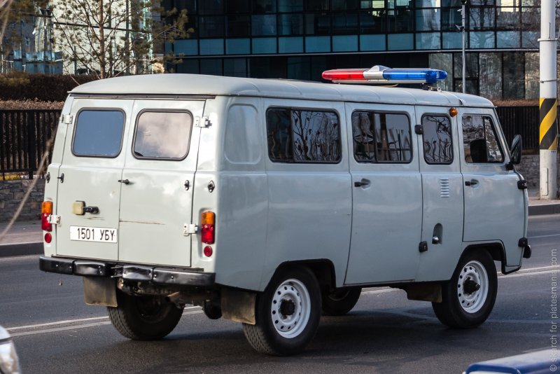 УАЗ 2206 зелёный