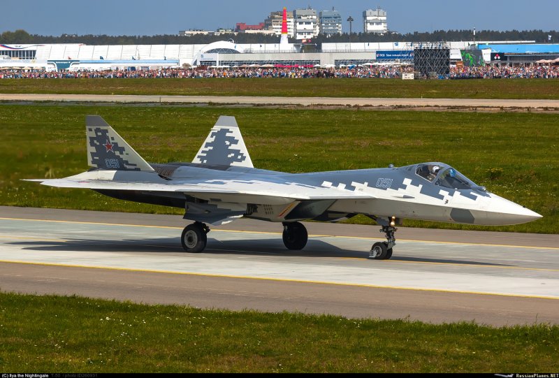 Су-57 тормозной парашют