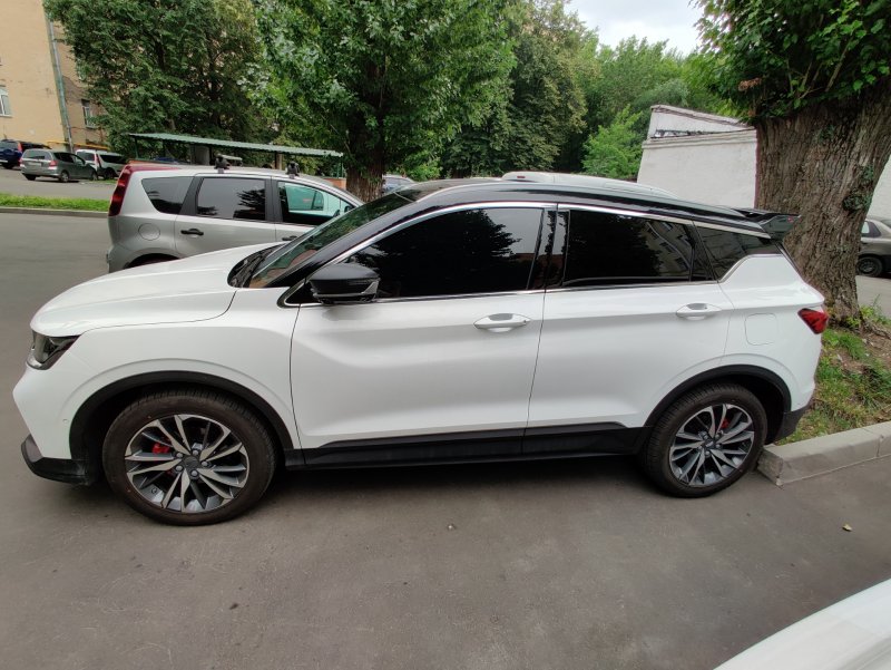 Geely Coolray тонированный