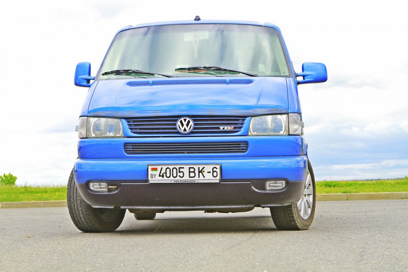 Volkswagen t5 Yellow