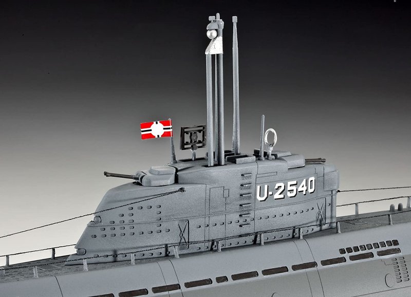 Сборная модель Revell Deutsches u-Boot Typ XXI mit interieur (05078) 1:144