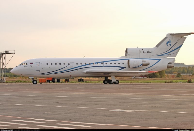 Yakovlev Yak-42d