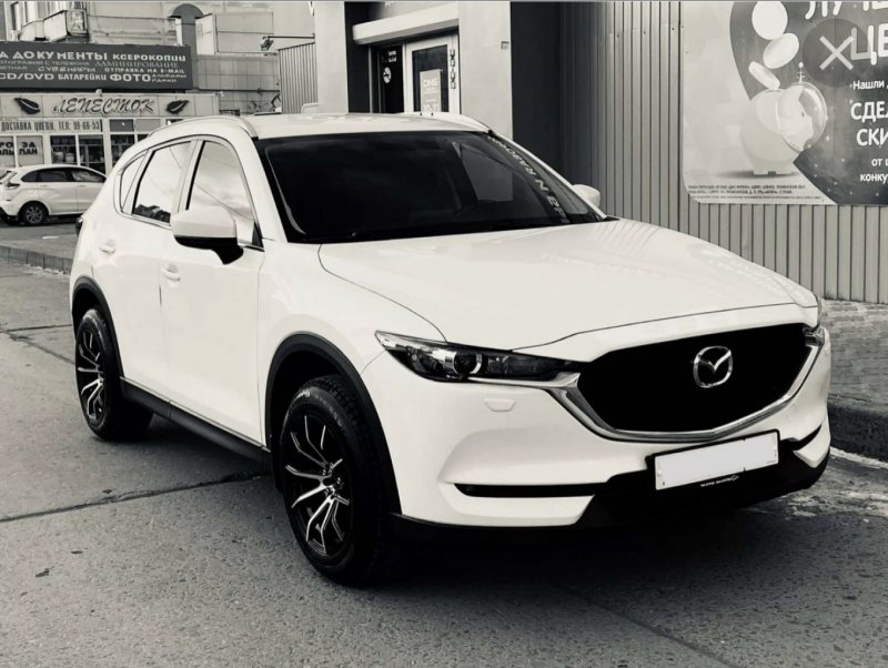 Mazda CX 5 White