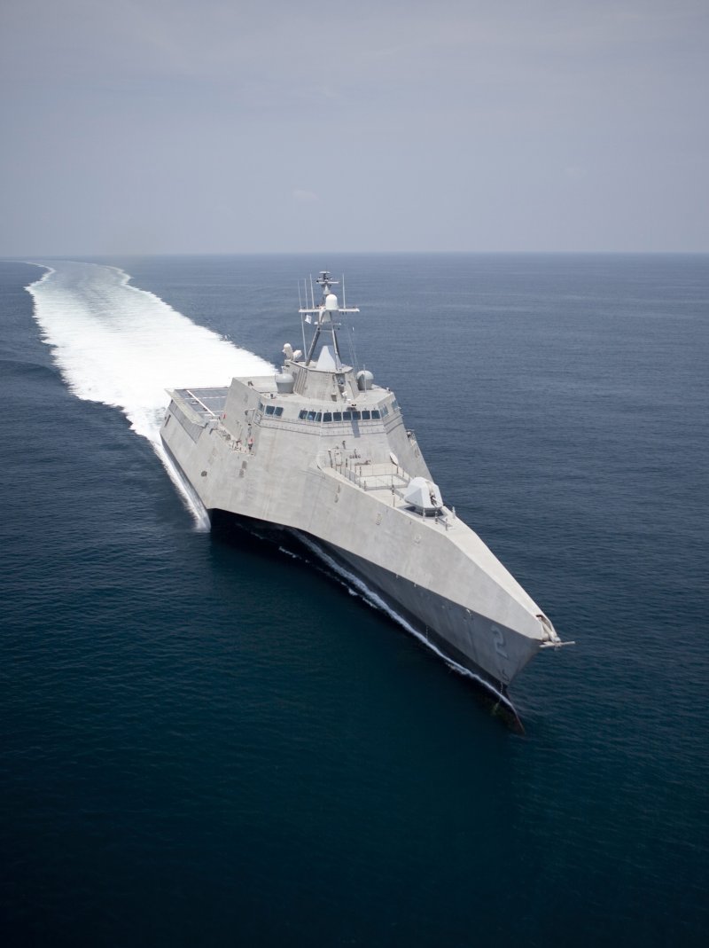 Тримаран USS Independence