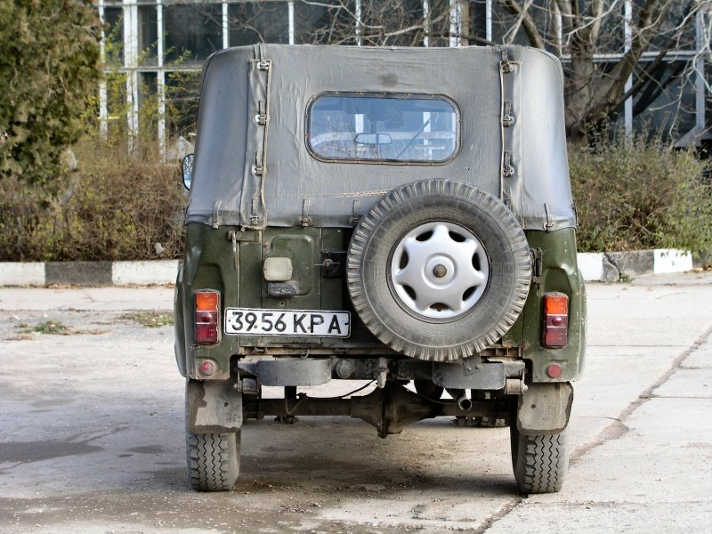 УАЗ 3151 сзади