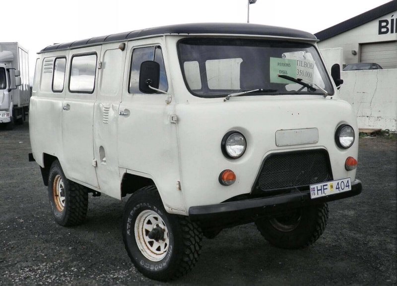 Автомобиль Буханка УАЗ 452