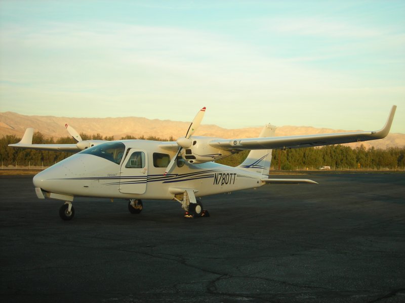 Tecnam p2006t кабина