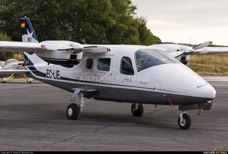 Самолет Tecnam p2006t PNG